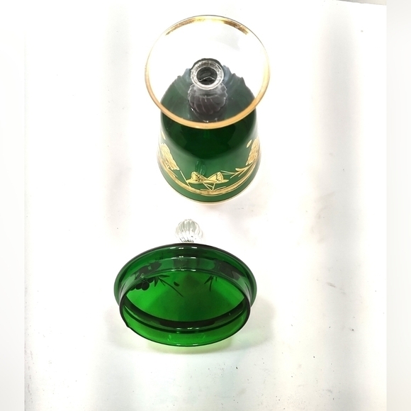 Vintage Emerald Green Glass Compote with Lid – Gold Trim & Grapevine Design - Picture 4 of 4
